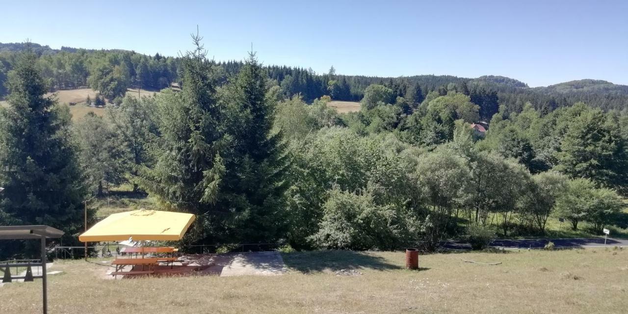 Olivin Kytlice Hiker Huts Hotel Eksteriør billede