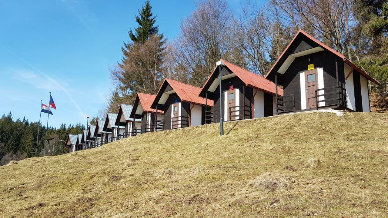 Olivin Kytlice Hiker Huts Hotel Eksteriør billede