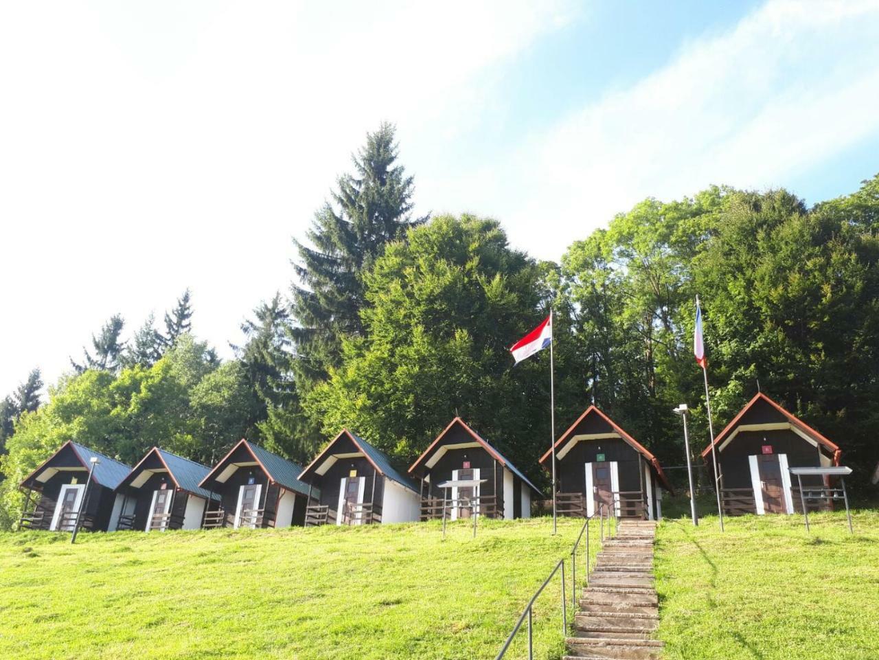 Olivin Kytlice Hiker Huts Hotel Eksteriør billede