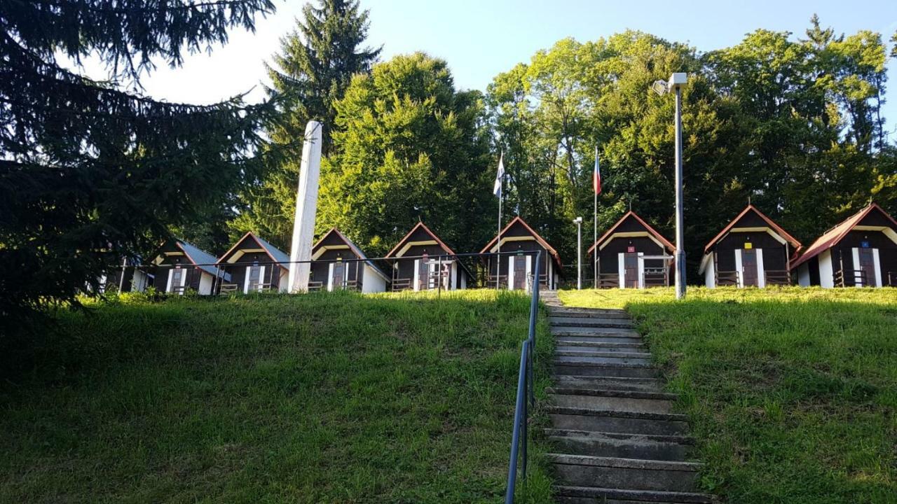 Olivin Kytlice Hiker Huts Hotel Eksteriør billede